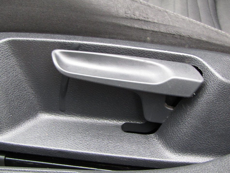 Volkswagen Golf 2.0 TDi 