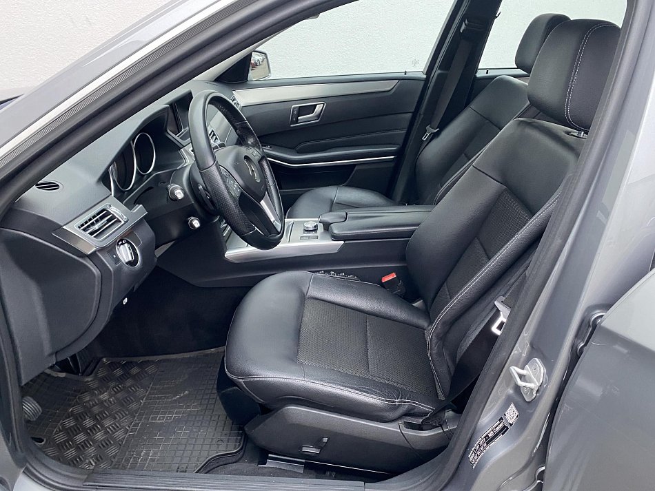 Mercedes-Benz Třída E 2.2 CDi  E250 4Matic