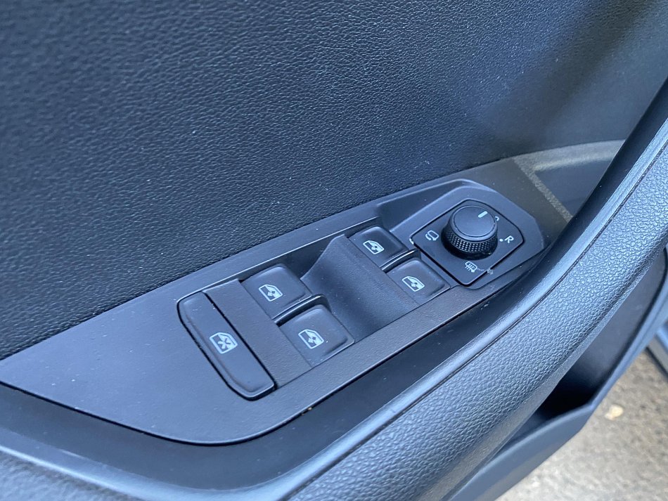 Škoda Karoq 1.5 TSi Tour