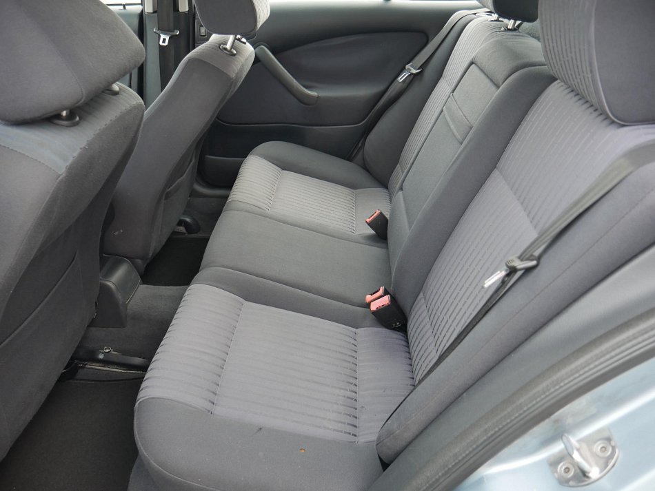 Škoda Octavia 1.6i Elegance