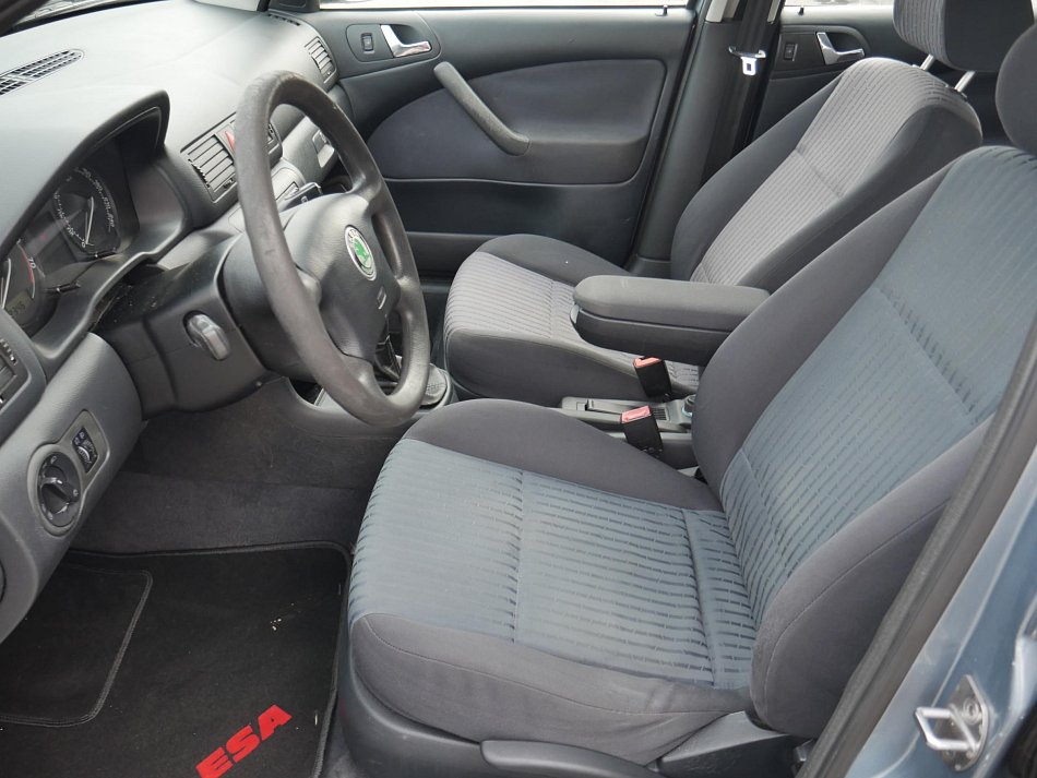 Škoda Octavia 1.6i Elegance