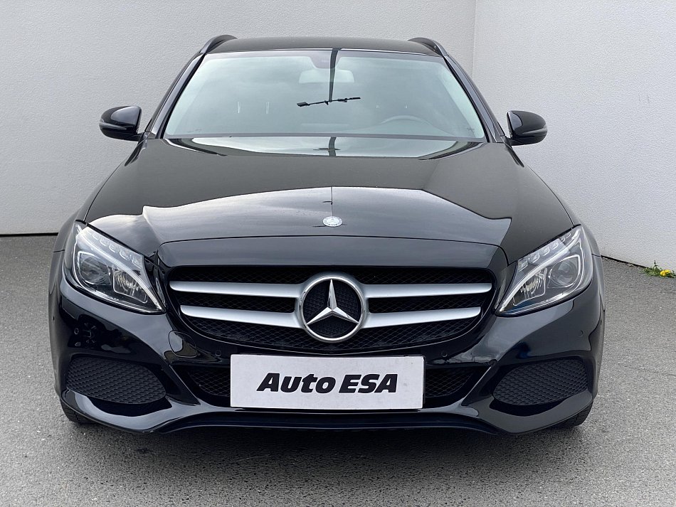 Mercedes-Benz Třída C 2.2CDi  C220