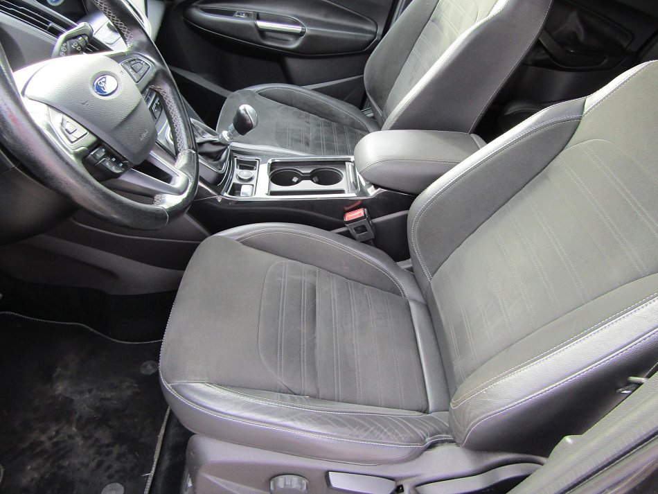 Ford Kuga 2.0 TDCi ST-Line