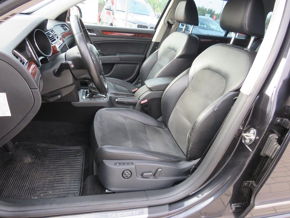 Škoda Superb II 3.6 V6  4x4