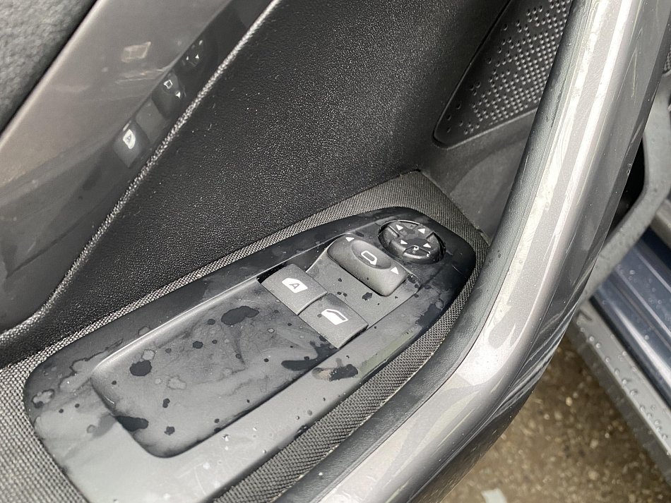 Peugeot 2008 1.2 PT Active