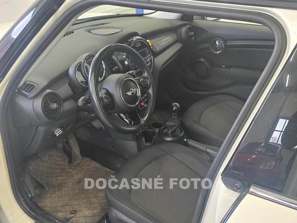 Mini Cooper 1.5i 