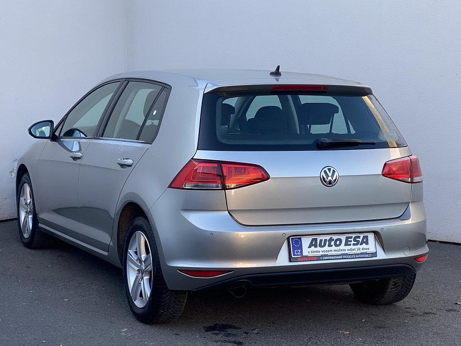 Volkswagen Golf 1.6 TDi Comfortline VII