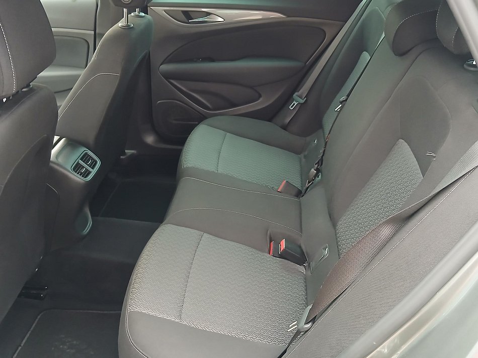 Opel Insignia 2.0CDTi 