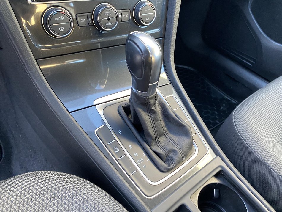 Volkswagen Golf 1.5TSi 