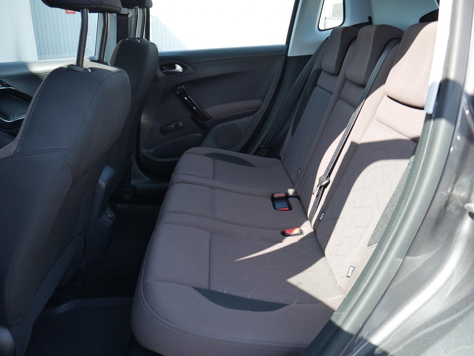 Peugeot 2008 1.2 PT Active