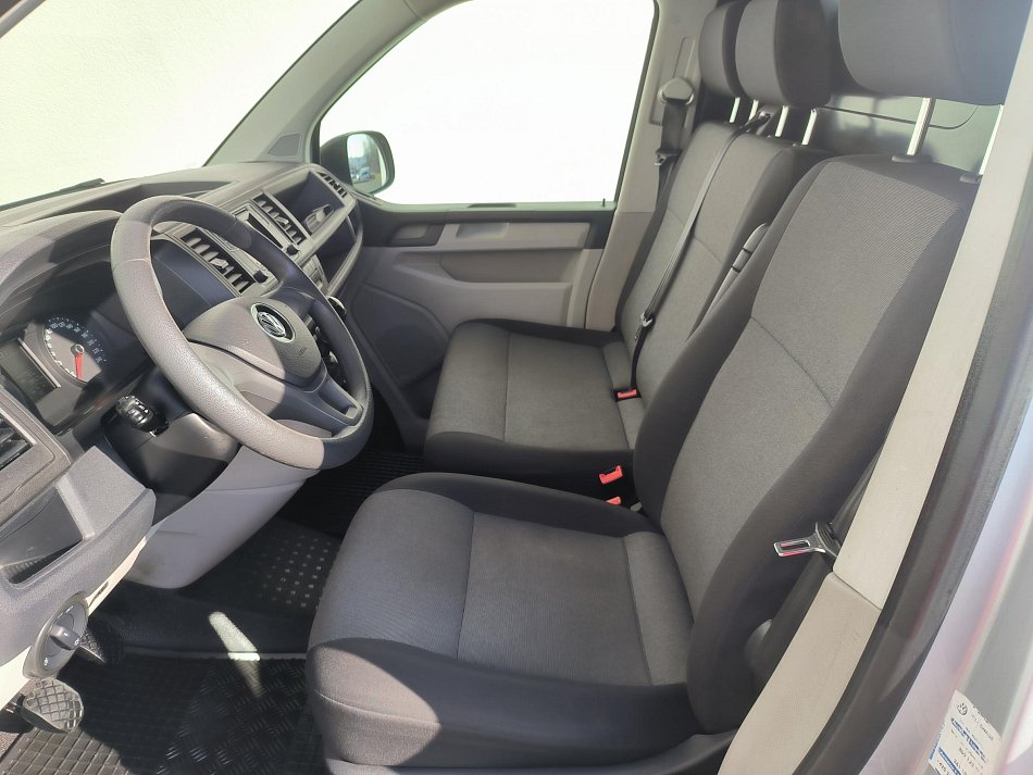 Volkswagen Transporter 2.0TDi  T6