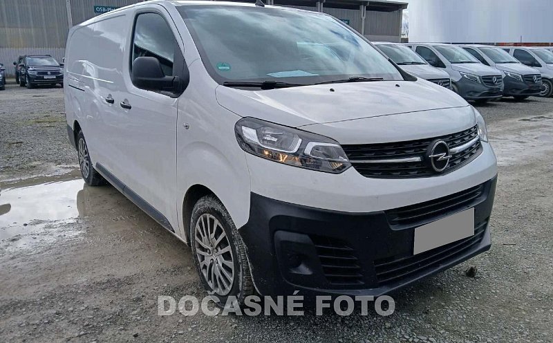 Opel Vivaro 2.0CDTi Edition L3 DÍLNA