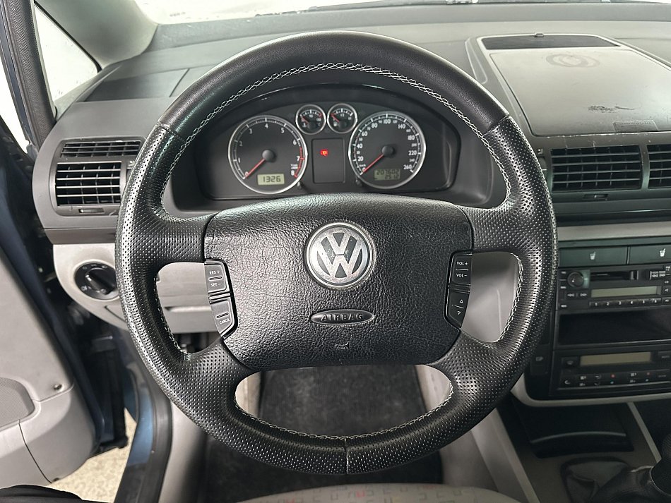 Volkswagen Sharan 2.0i  7míst