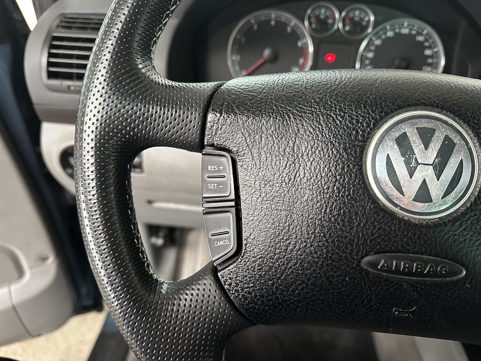 Volkswagen Sharan 2.0i  7míst