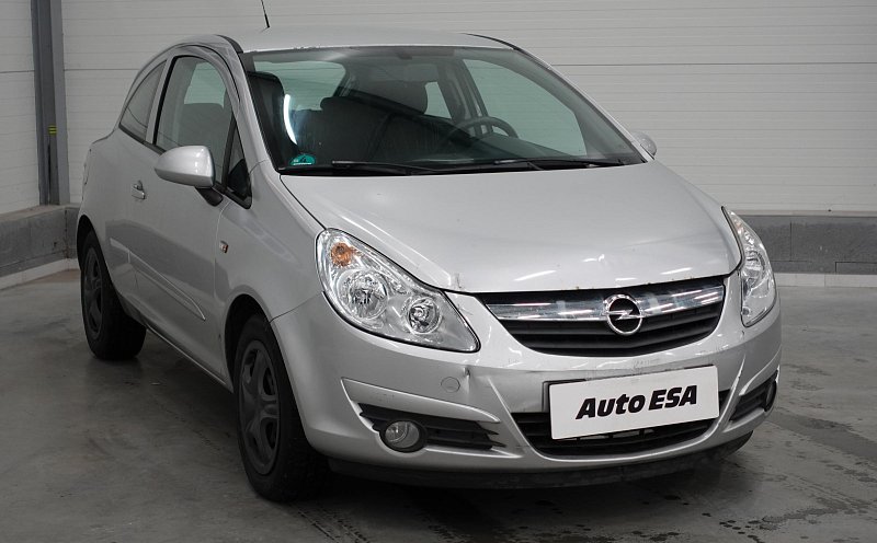 Opel Corsa 1.0i 
