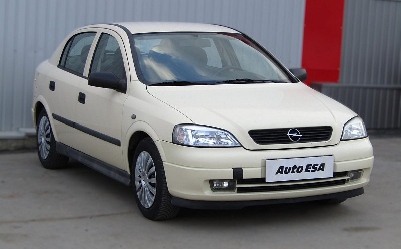 Opel Astra 1.6i 