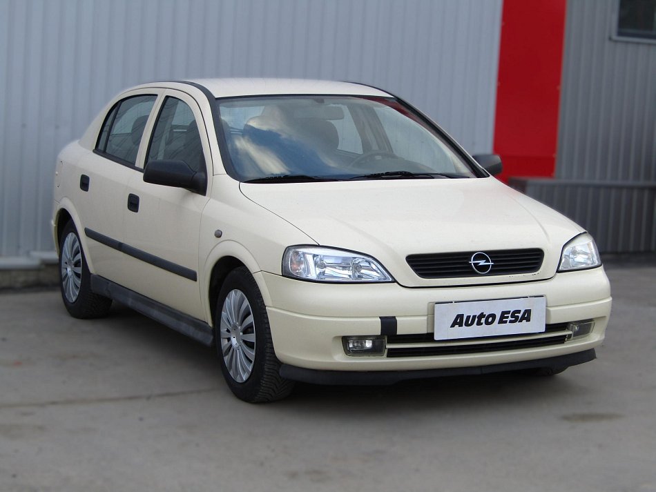 Opel Astra 1.6i 