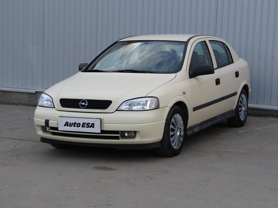 Opel Astra 1.6i 