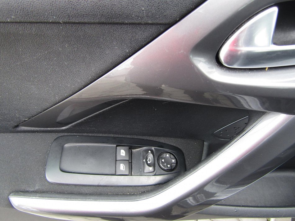 Peugeot 2008 1.6 HDi 