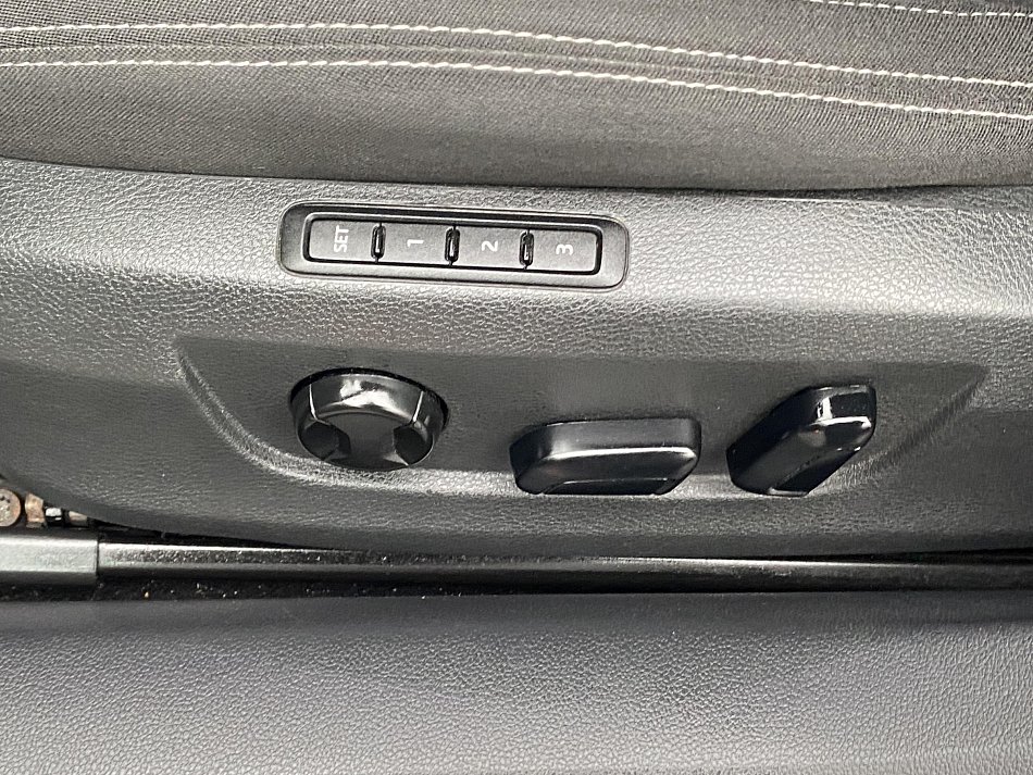 Škoda Superb III 2.0 TDi Style