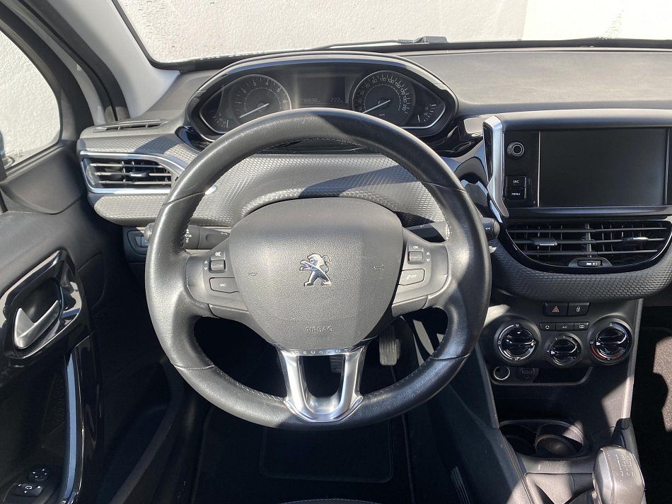 Peugeot 208 1.2PT Style