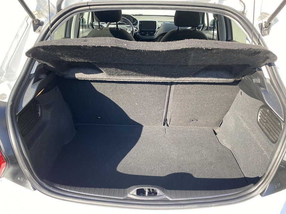 Peugeot 208 1.2PT Style