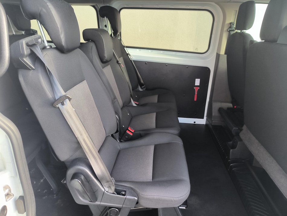 Ford Transit Custom 2.0TDCi  L1H2 9míst