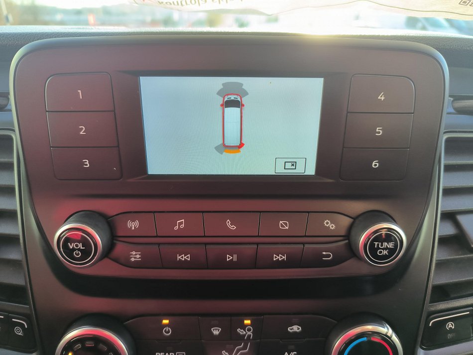 Ford Transit Custom 2.0TDCi  L1H2 9míst