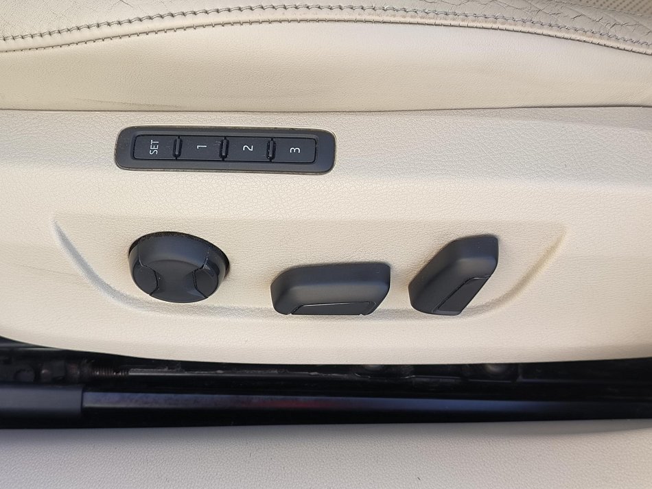 Škoda Superb III 2.0 TDi L&K