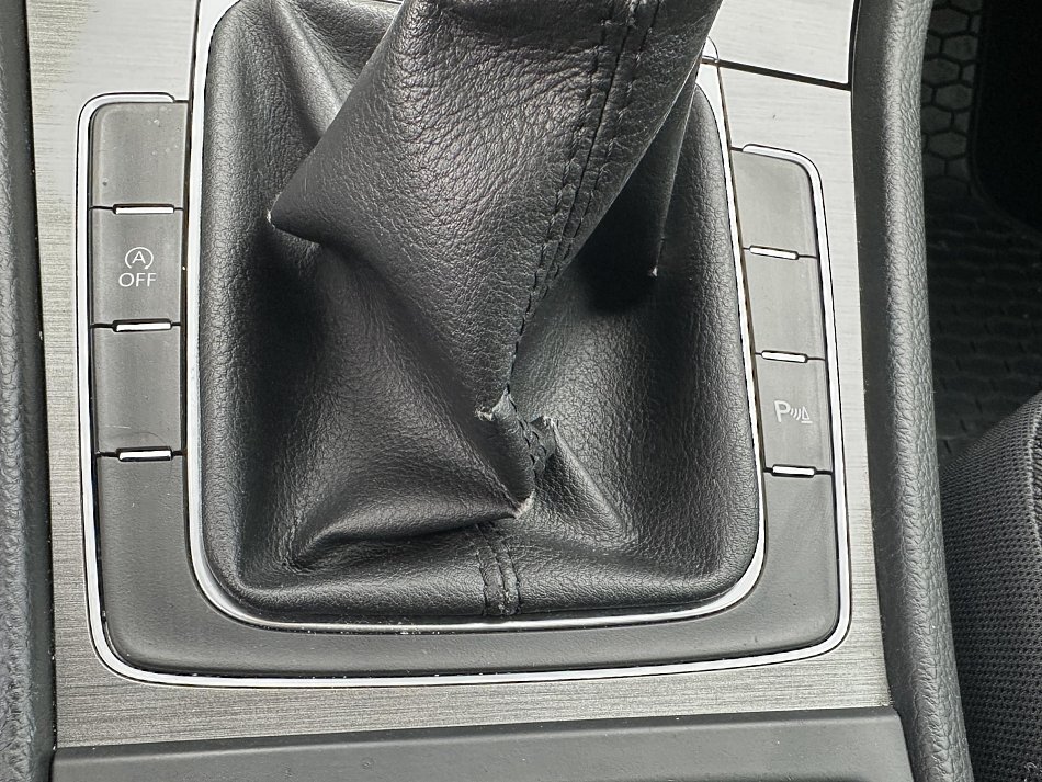 Volkswagen Golf 1.2TSI 