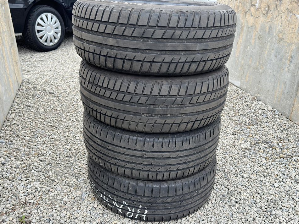 Volkswagen Golf 1.2TSI 