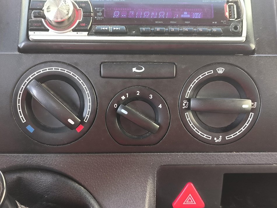 Volkswagen Transporter 1.9TDi  VALNÍK