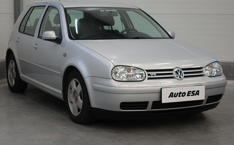 Volkswagen Golf 2.3 V5 
