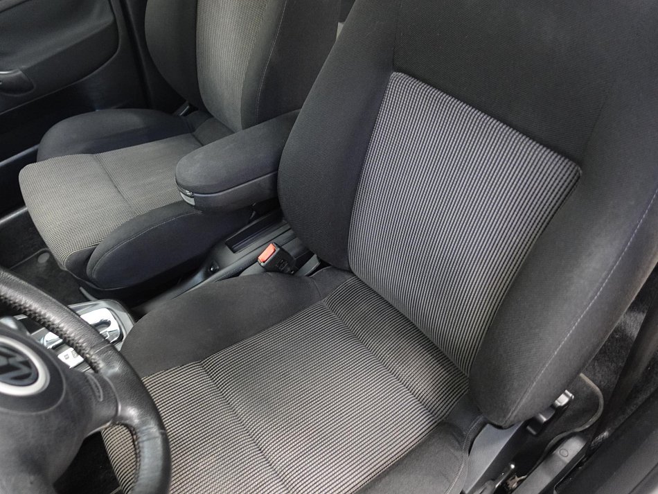 Volkswagen Golf 2.3 V5 