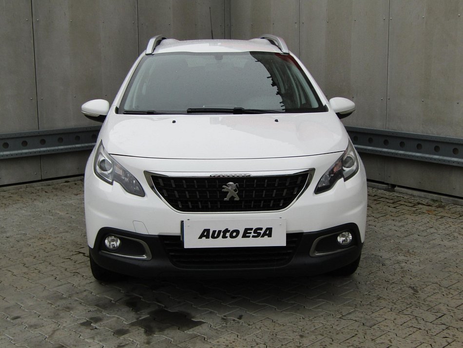 Peugeot 2008 1.2 i 