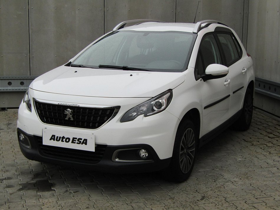 Peugeot 2008 1.2 i 