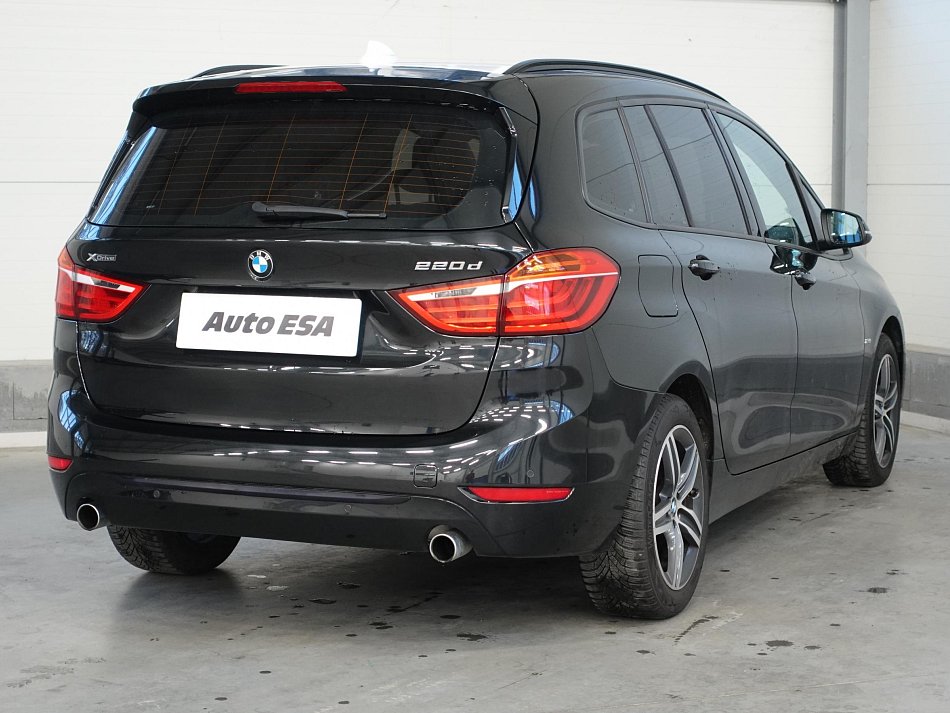 BMW Řada 2 2.0d  220d xDrive