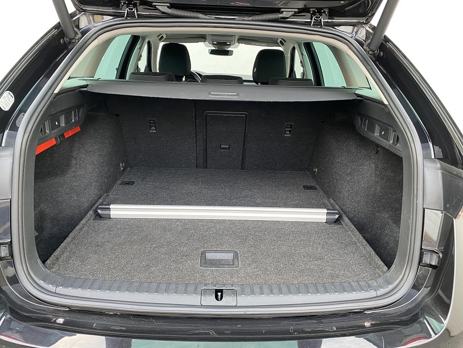 Škoda Octavia IV 1.5 TSi Style