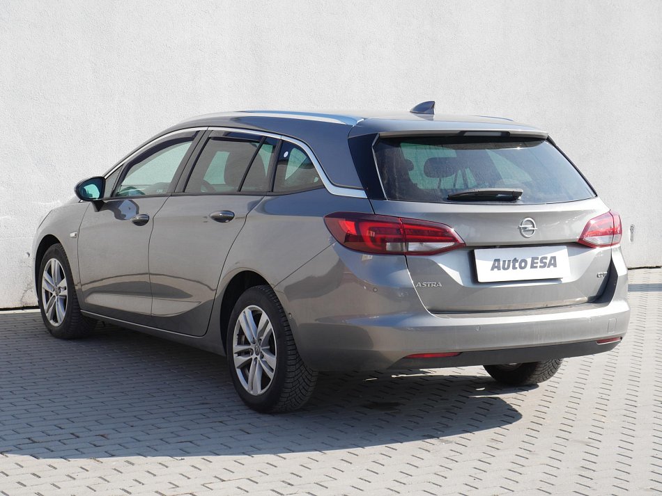 Opel Astra 1.6 CDTi 