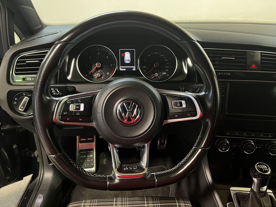 Volkswagen Golf 2.0 TDi GTD