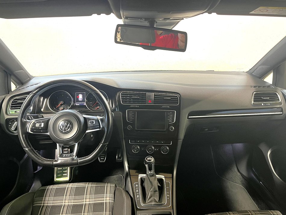 Volkswagen Golf 2.0 TDi GTD