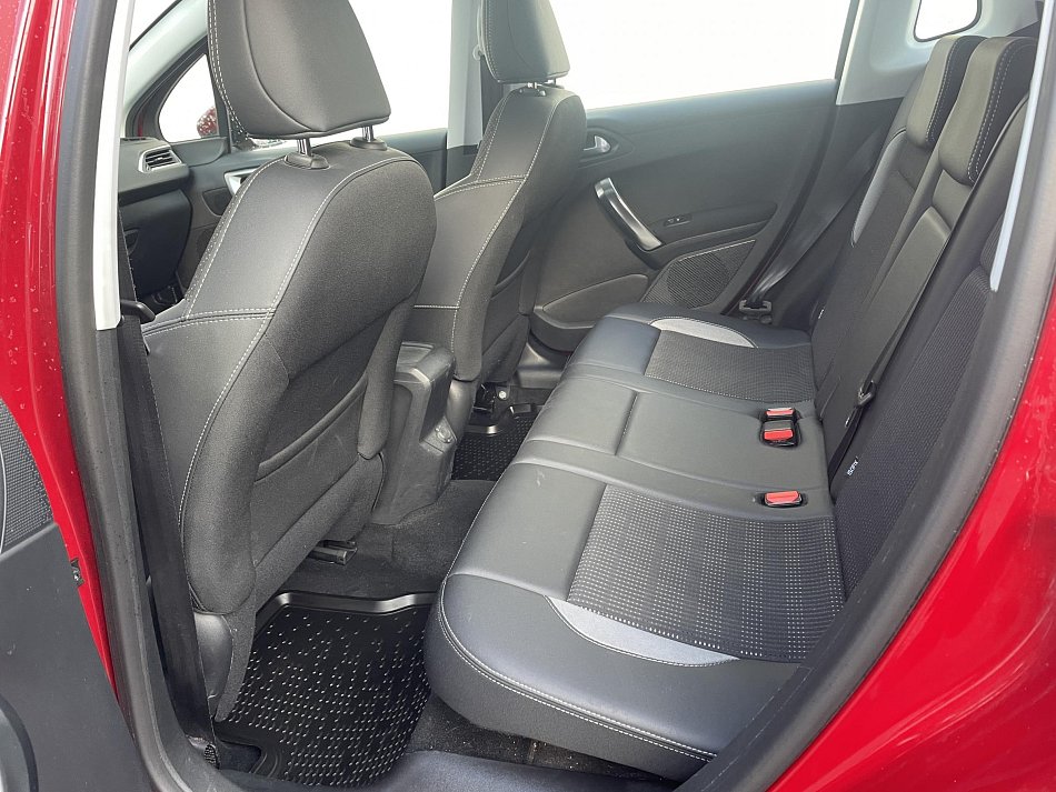 Peugeot 2008 1.2 PT Allure