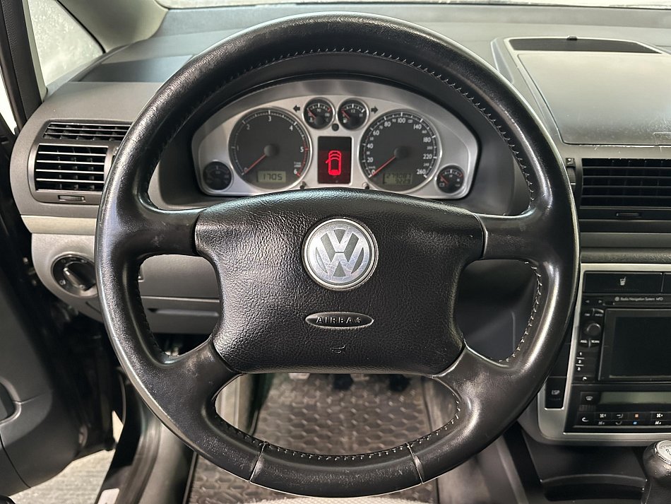 Volkswagen Sharan 2.0 TDi 