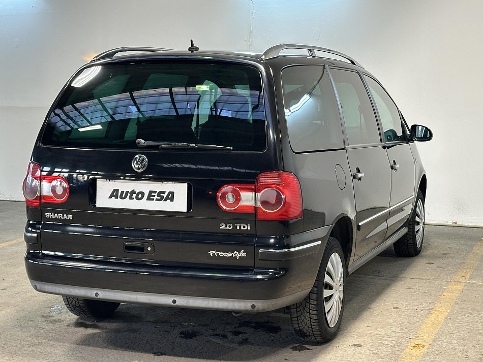 Volkswagen Sharan 2.0 TDi 