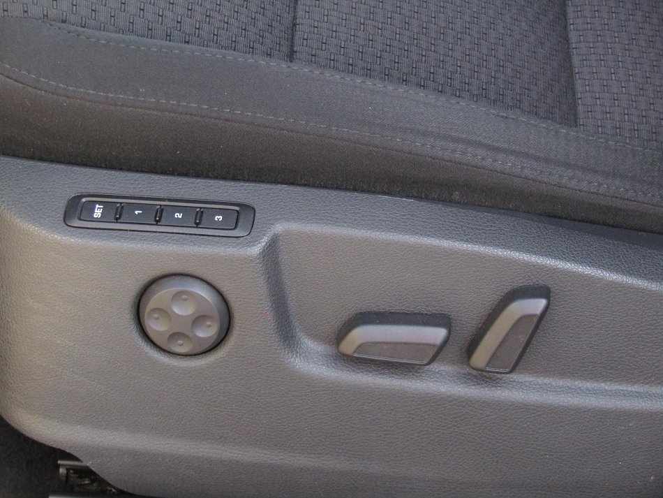 Škoda Superb II 2.0TDi Elegance