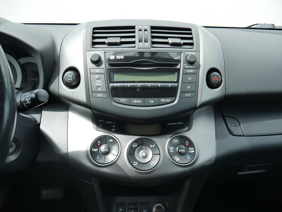 Toyota RAV4 2.0i  4X4