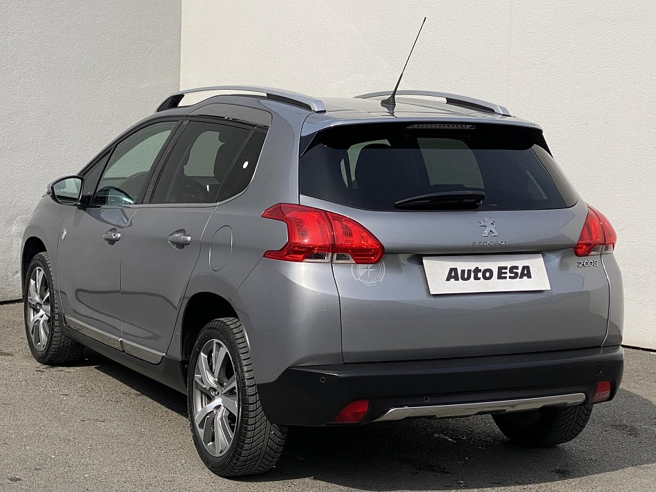 Peugeot 2008 1.2PT Crossway