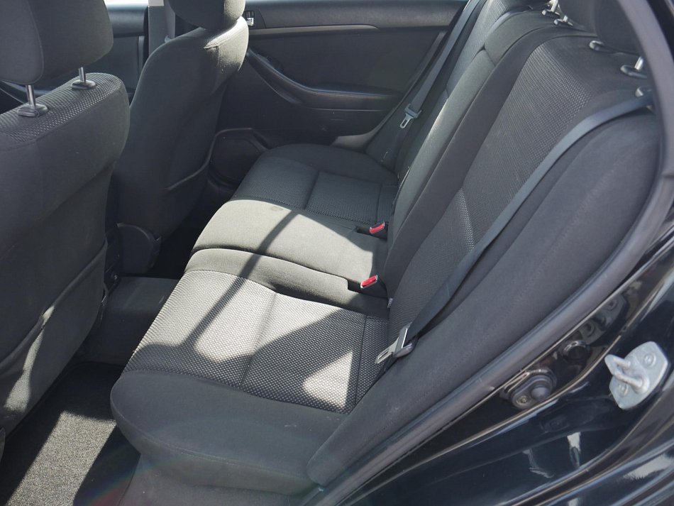 Toyota Avensis 1.8 i 