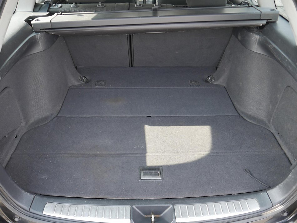 Toyota Avensis 1.8 i 