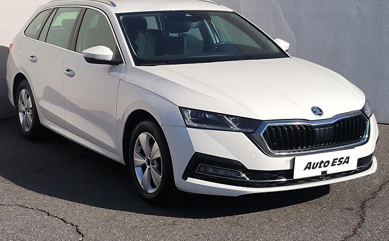 Škoda Octavia IV 1.5 TSI Style